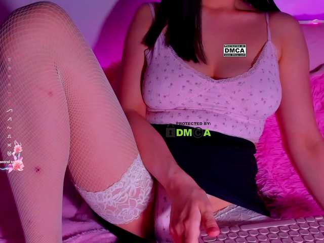 PinkRoxy live cam preview