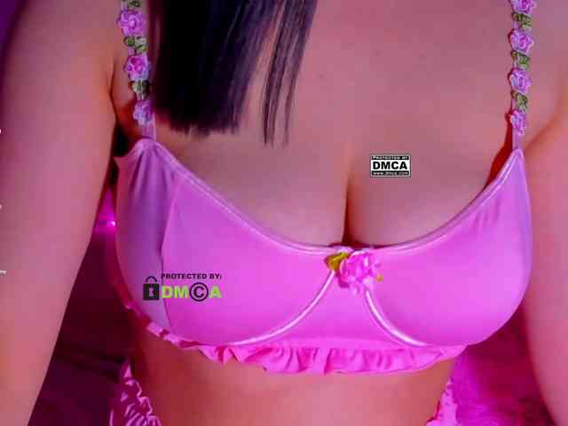 PinkRoxy webcam