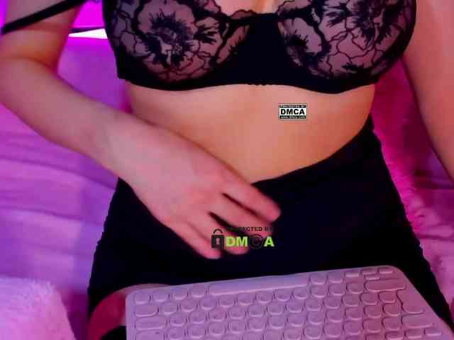 PinkRoxy webcam