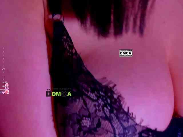 PinkRoxy webcam