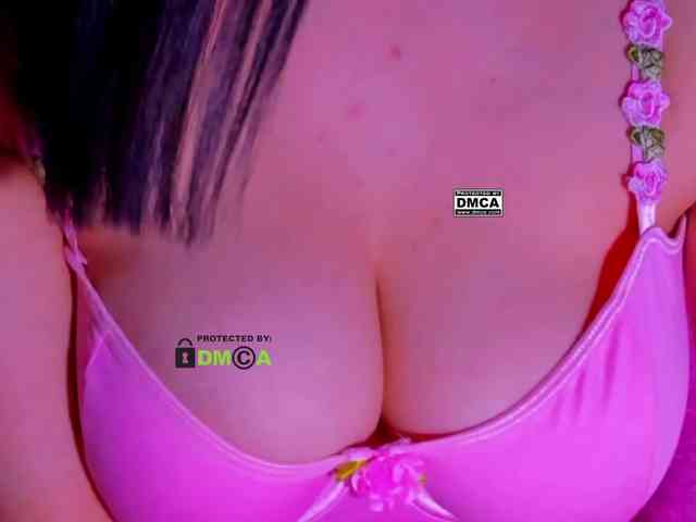PinkRoxy webcam