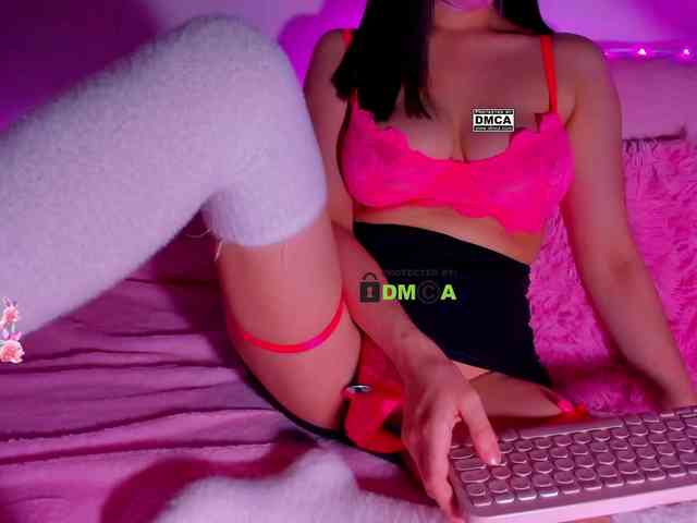 PinkRoxy webcam