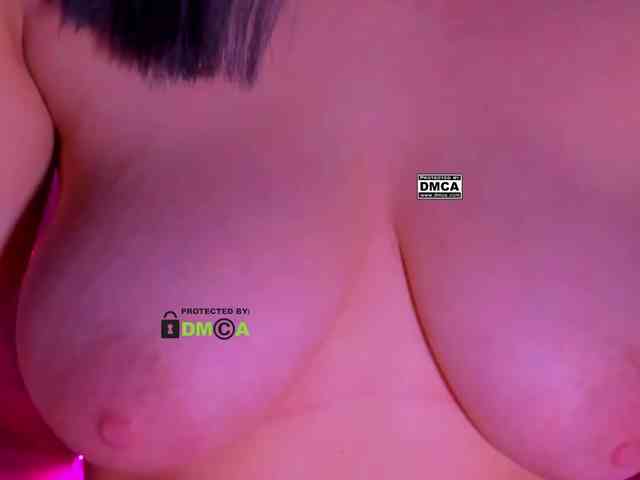 PinkRoxy webcam
