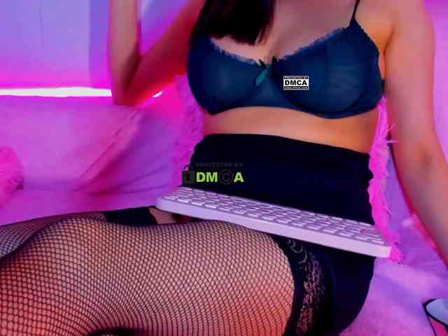 PinkRoxy webcam