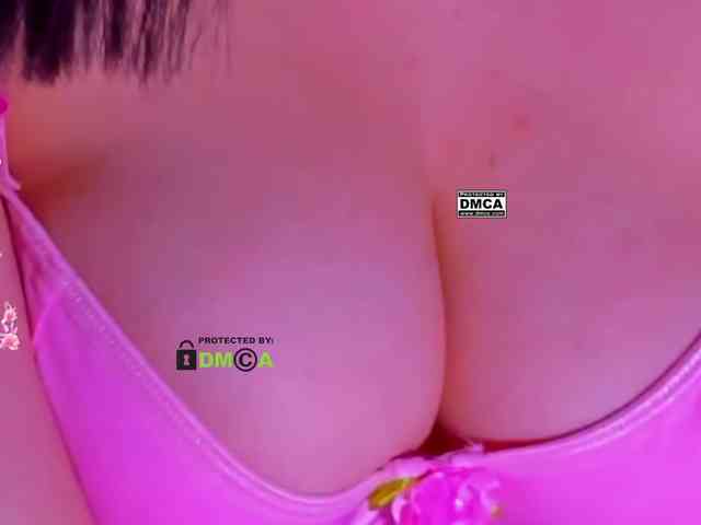模特: PinkRoxy