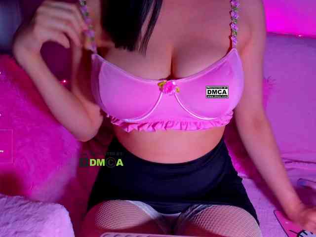 PinkRoxy webcam