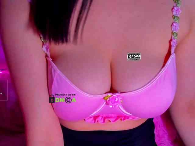 PinkRoxy webcam
