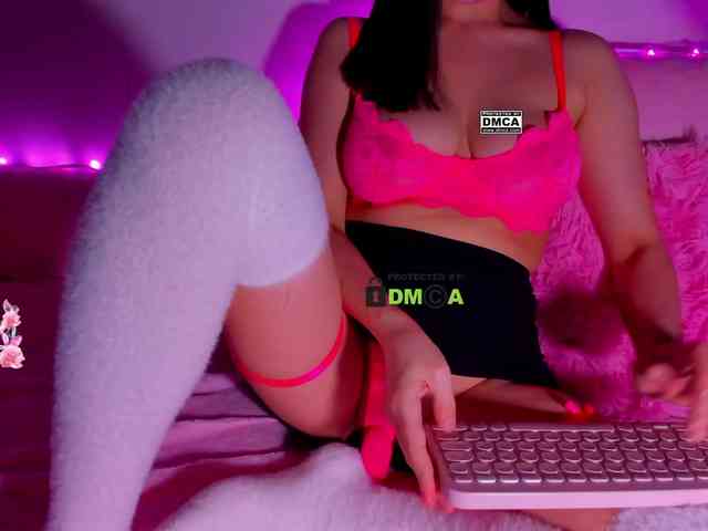 PinkRoxy webcam