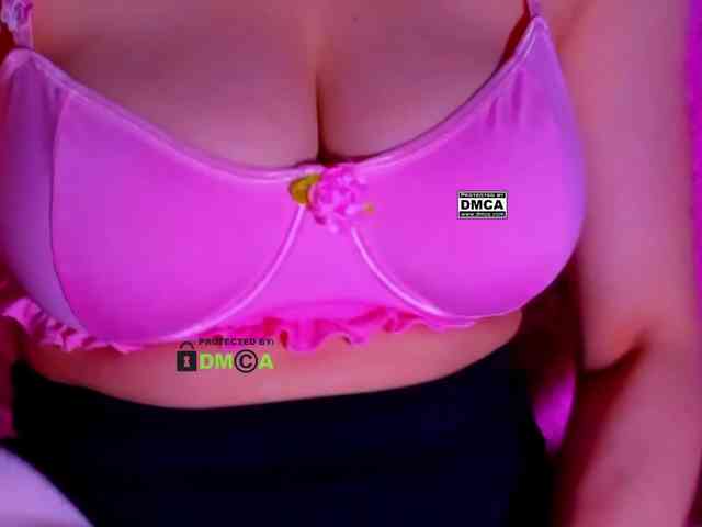 PinkRoxy webcam