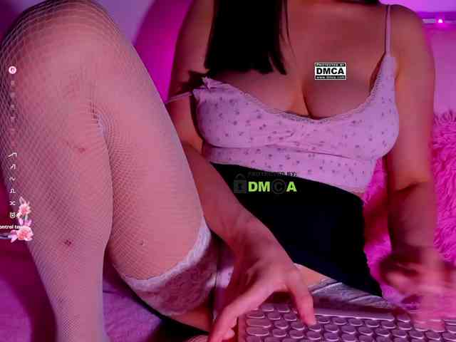 PinkRoxy webcam