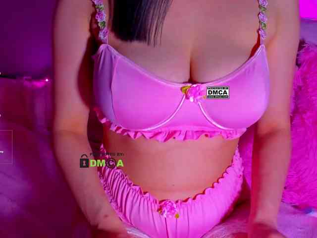 PinkRoxy webcam