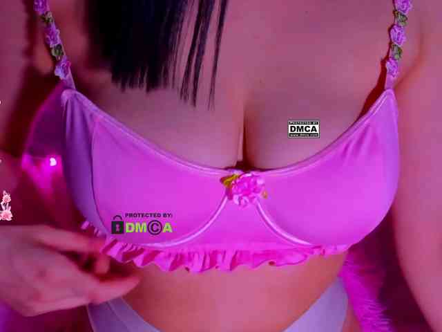 PinkRoxy webcam