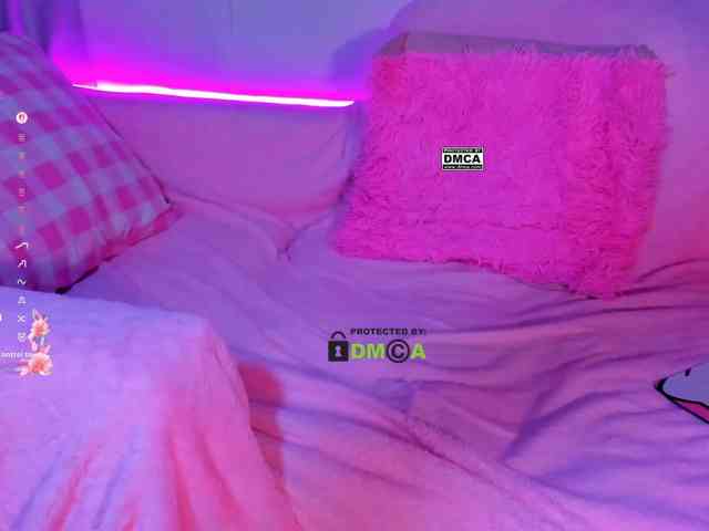Modèle: PinkRoxy