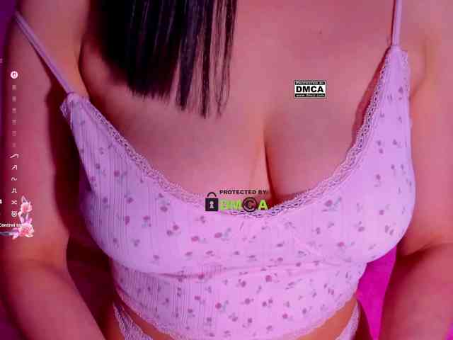 PinkRoxy webcam