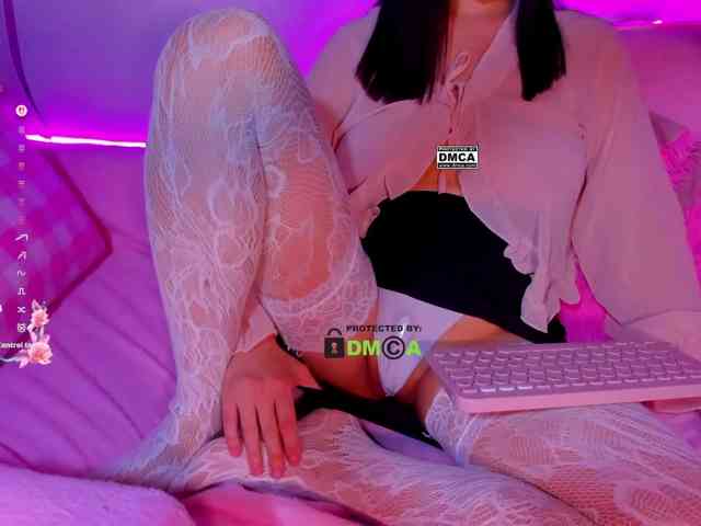 PinkRoxy webcam