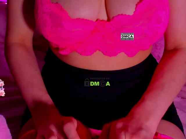PinkRoxy webcam