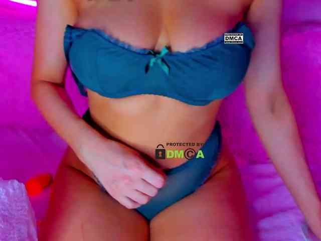 -roxy- webcam