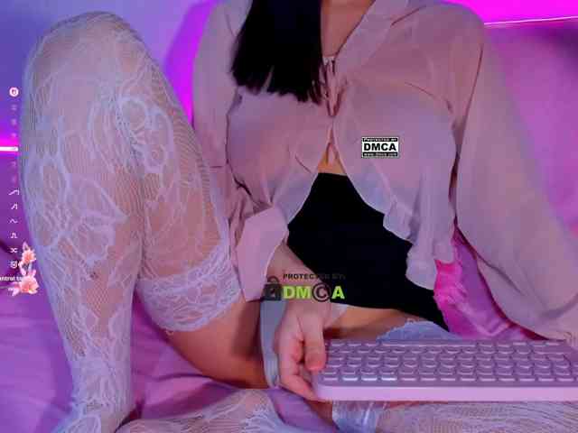 PinkRoxy webcam