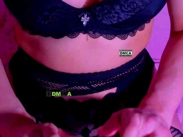 PinkRoxy webcam