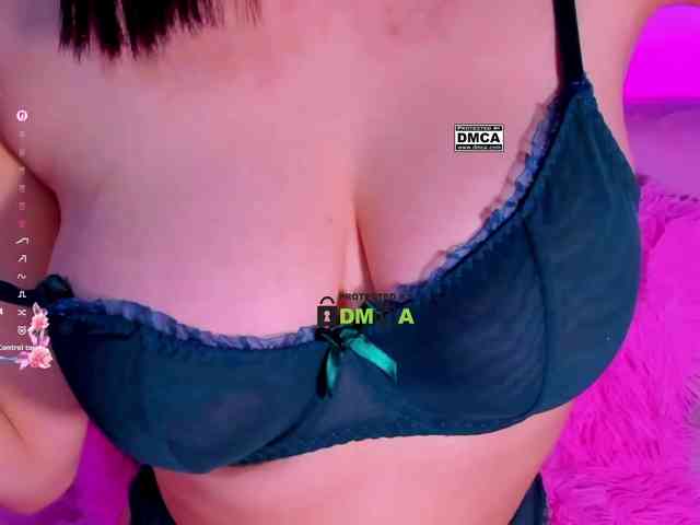 PinkRoxy webcam