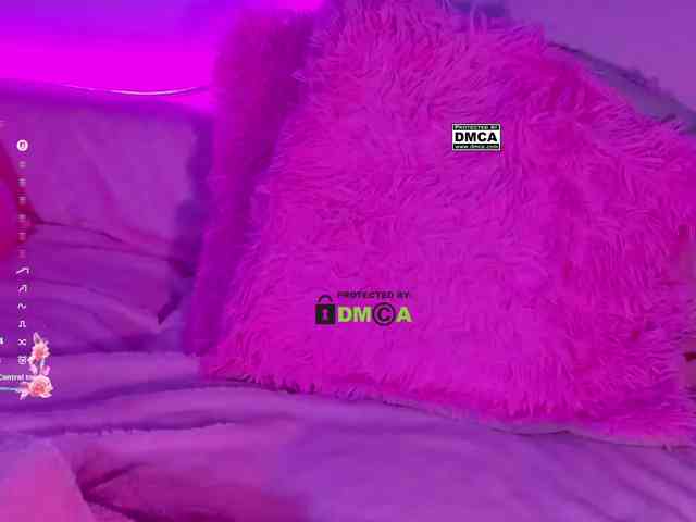PinkRoxy webcam