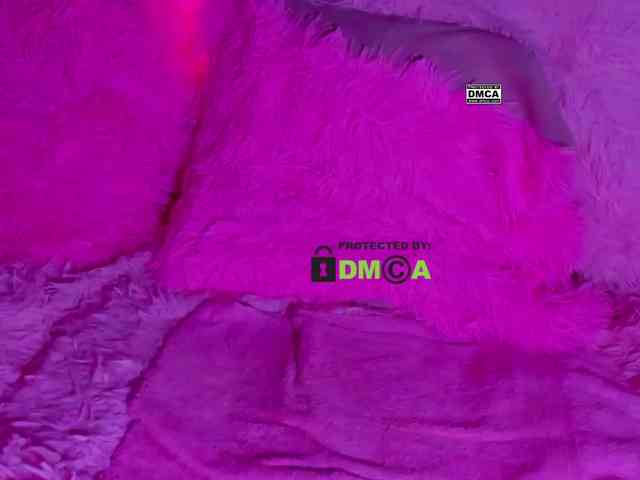 -roxy-a Live Webcam on BongaCams