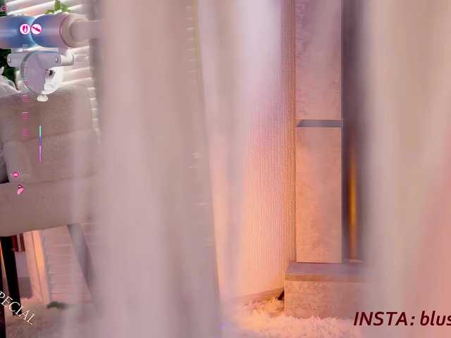 BlushMikki live cam on BongaCams