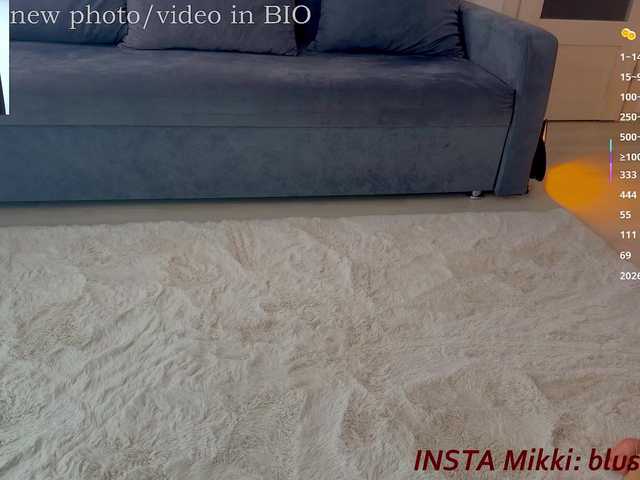 BlushMikki live cam on BongaCams