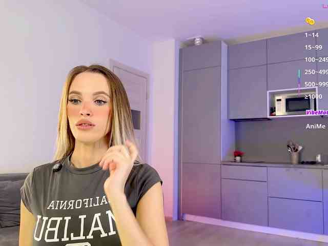 BlushMikki webcam