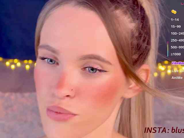 BlushMikki webcam
