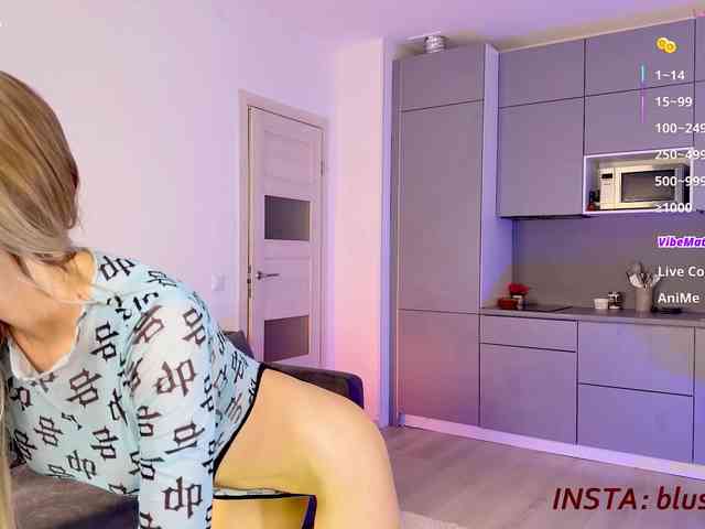 BlushMikki webcam