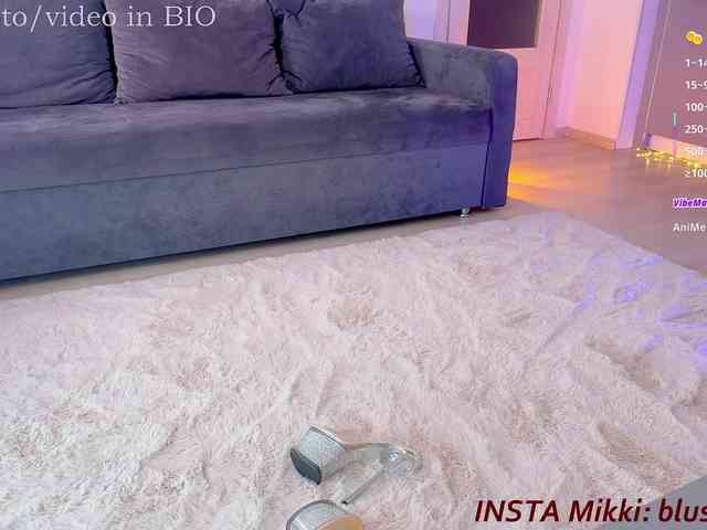BlushMikki webcam