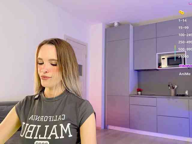 BlushMikki webcam