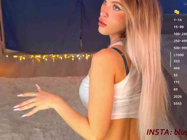 BlushMikki webcam