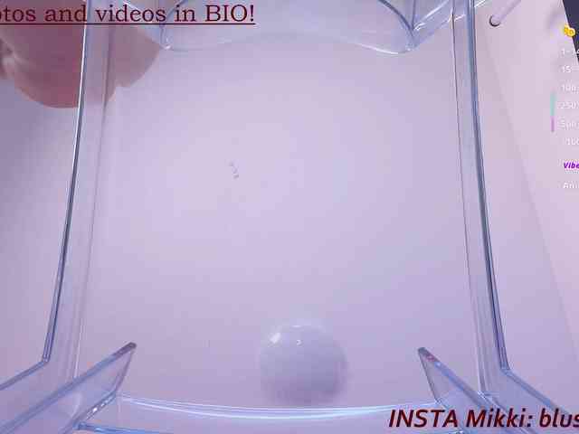 BlushMikki webcam
