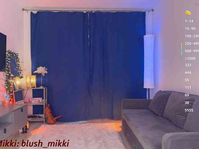BlushMikki webcam