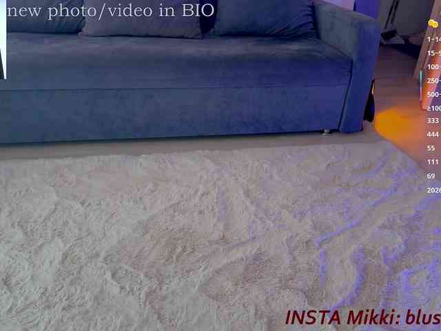 BlushMikki webcam