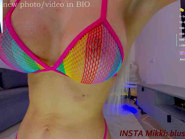 BlushMikki webcam
