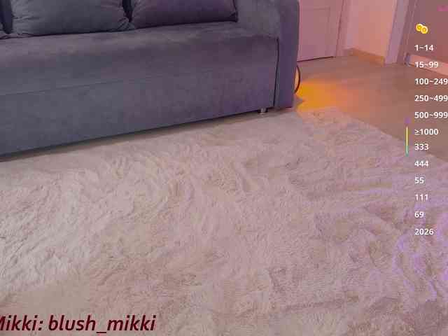 BlushMikki webcam
