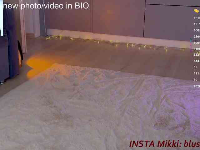 BlushMikki webcam
