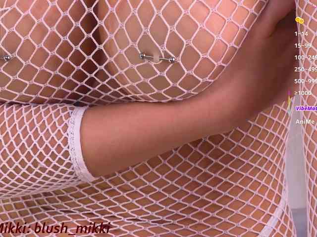 BlushMikki webcam