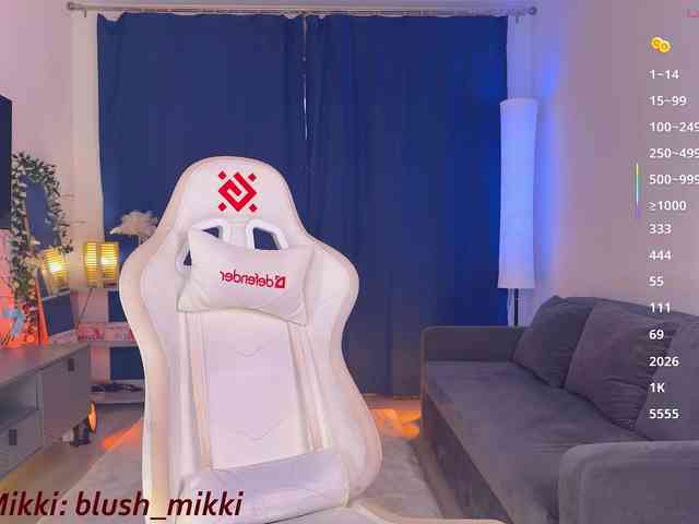 BlushMikki webcam