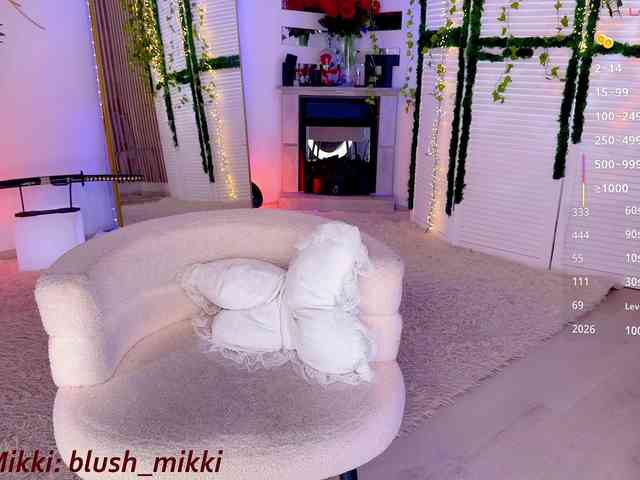 This model is live right now. BlushMikki