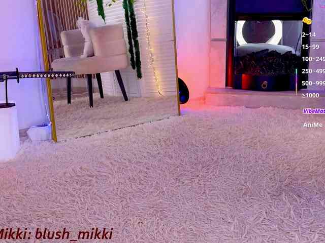 BlushMikki webcam