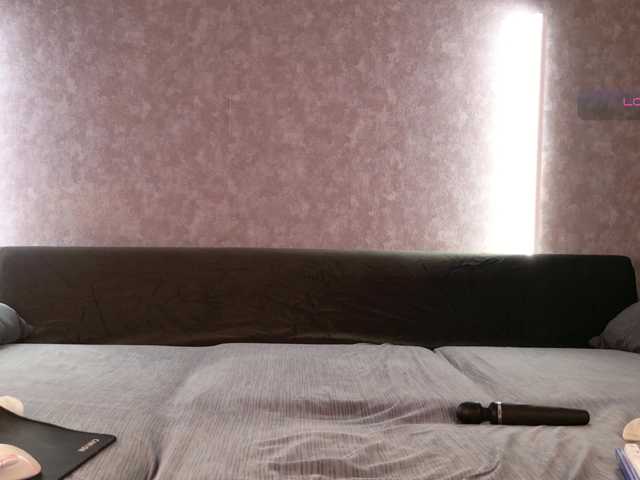 Avr0ria live webcam show