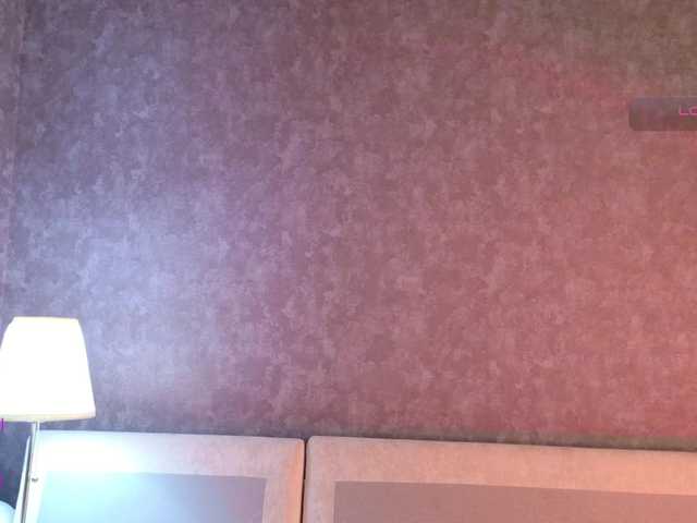 Avr0ria live cam on BongaCams