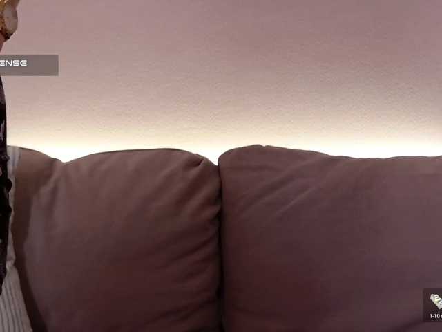 Avr0ria live cam on BongaCams