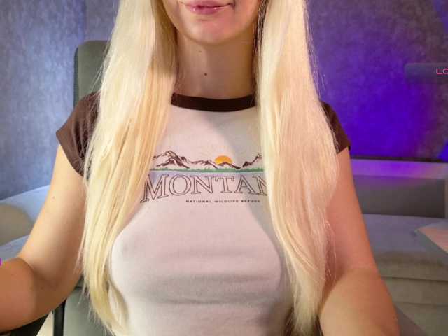 Avr0ria live webcam show