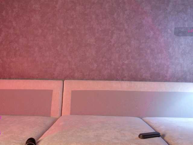 Avr0ria live webcam show