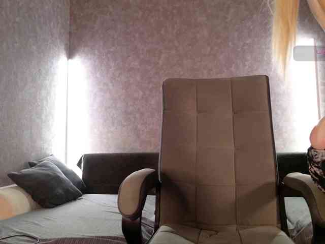 Avr0ria webcam